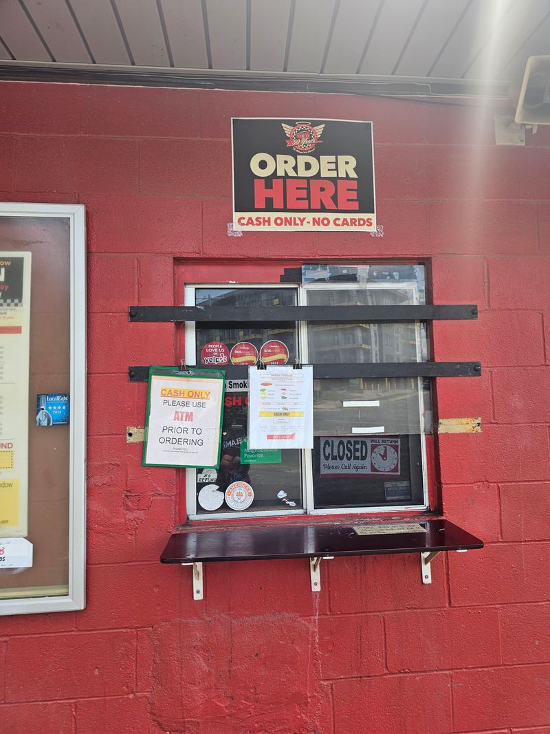 Cash-Friendly Prices in a Card-Obsessed World