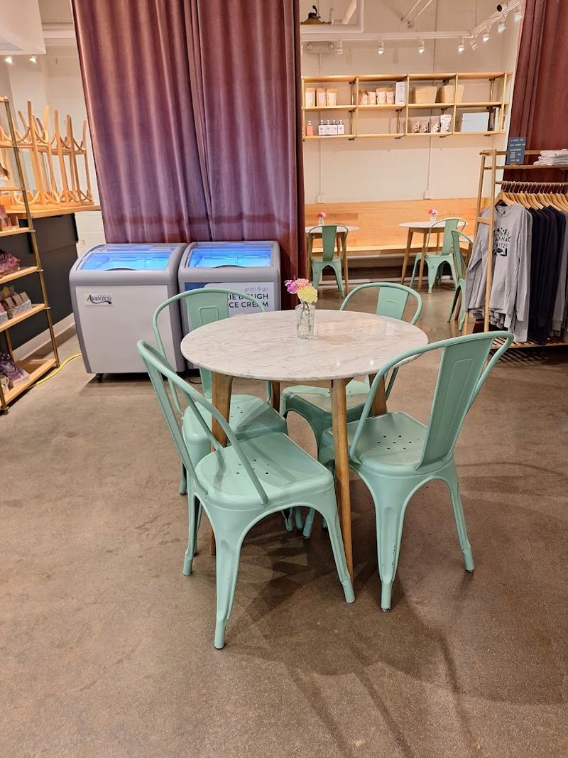 In Store Chocolate Making You Can Actually See