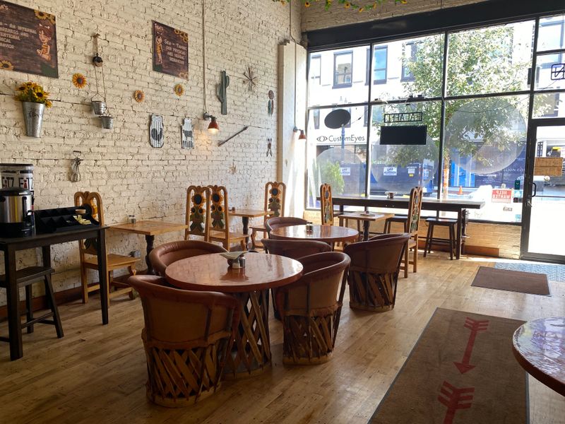 Sila's Mediterranean Restaurant – Chicago