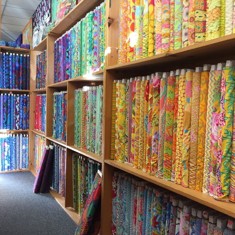 Sister's Quilt Shop Sister's Quilt Shop