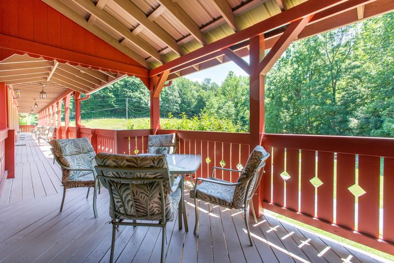 Six Acres Of Fresh Air And Quiet