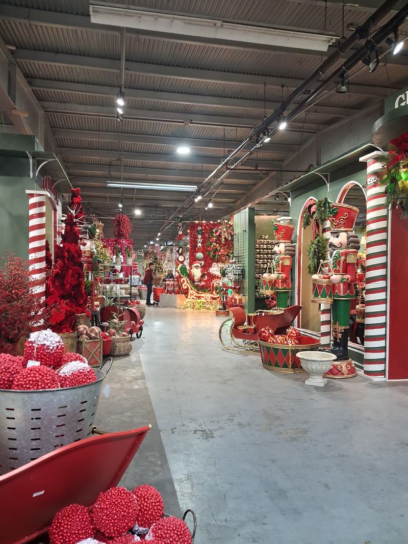 Sixty Thousand Square Feet Of Holiday Cheer Is No Small Thing Sixty Thousand Square Feet Of Holiday Cheer Is No Small Thing
