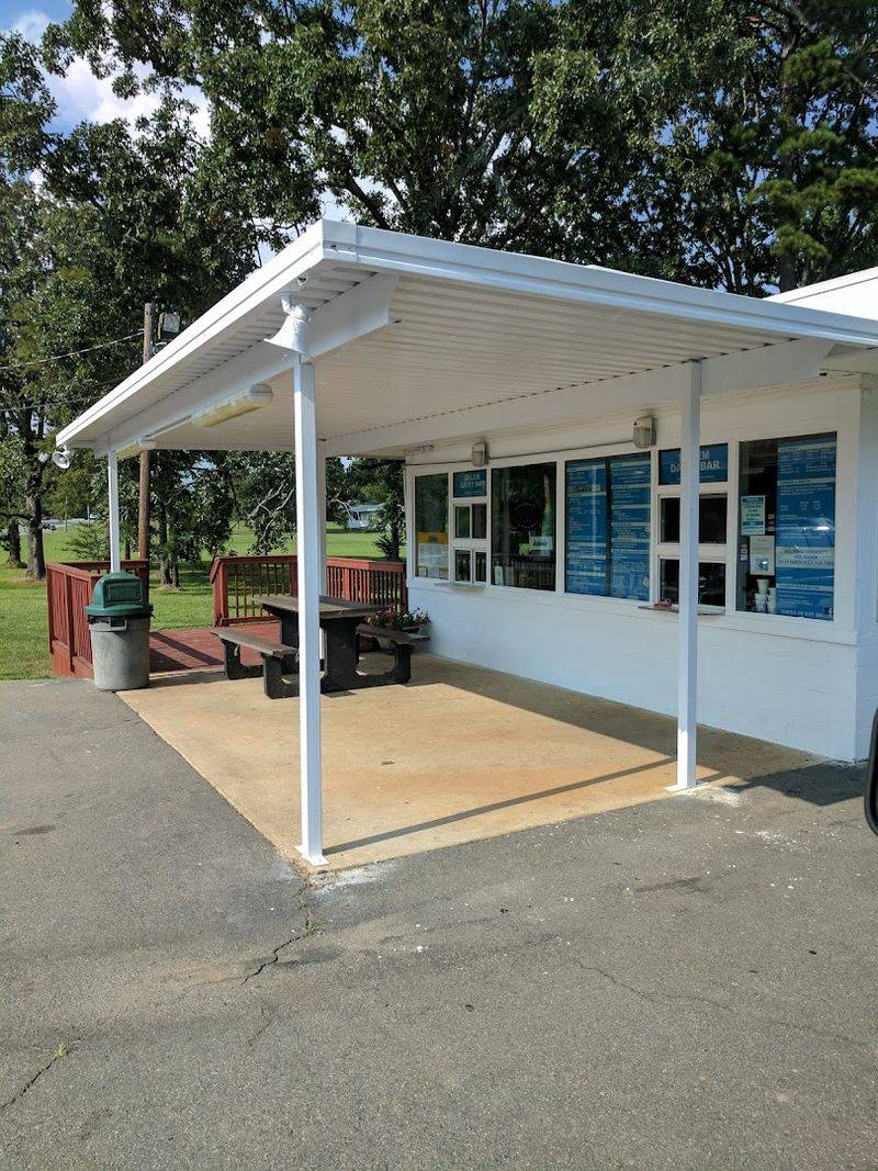 Salem Dairy Bar, Benton