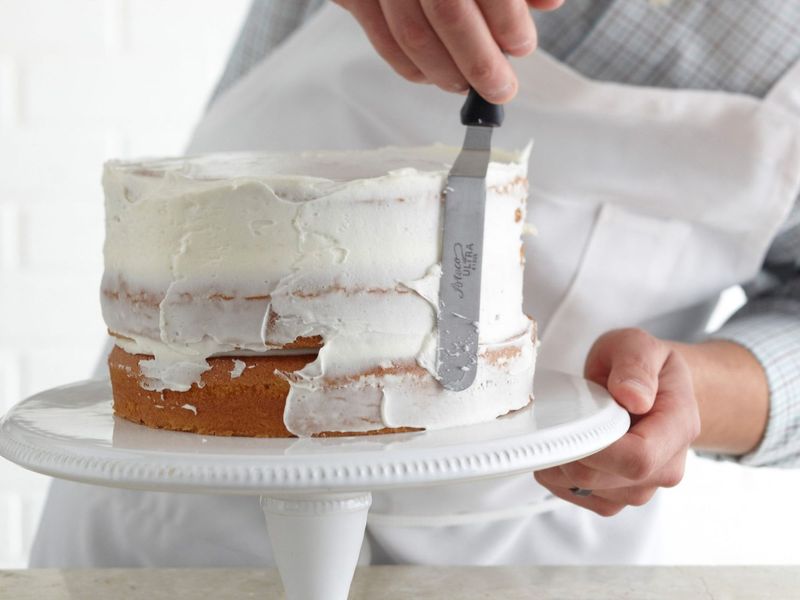Frosting Cold Cakes Straight From The Fridge