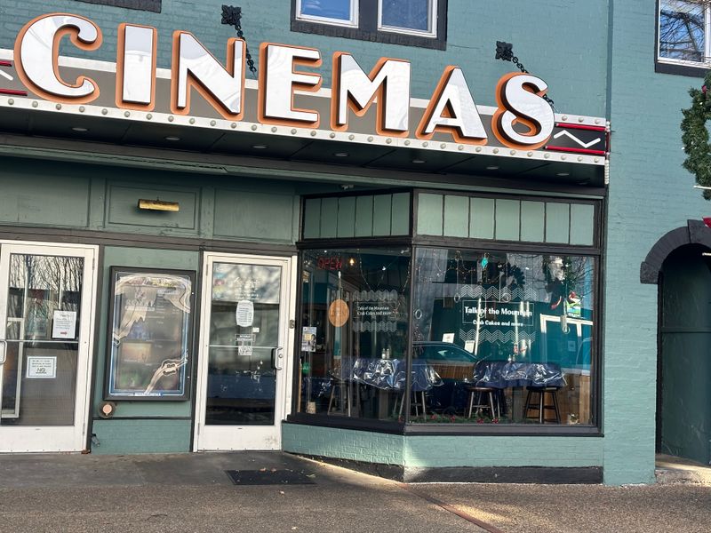 Talk Of The Mountain (Crab Cakes & More) — Front Royal