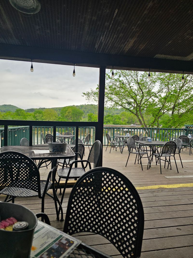 Anglers White River Restaurant, Mountain View