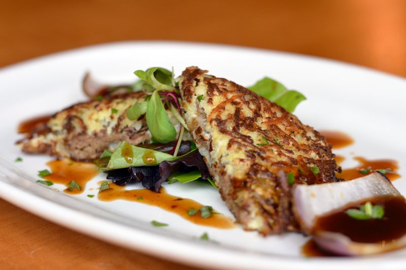 The Golden Lamb Restaurant – Lebanon