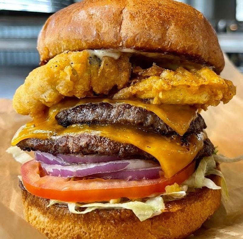 Freakin’ Unbelievable Burgers, Fenton