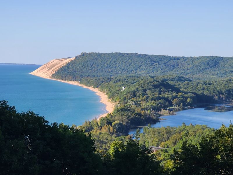 Sleeping Bear Dunes National Lakeshore Sleeping Bear Dunes National Lakeshore