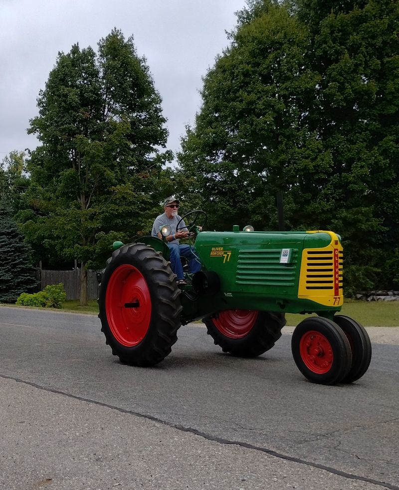 Slow Down In Olde Town