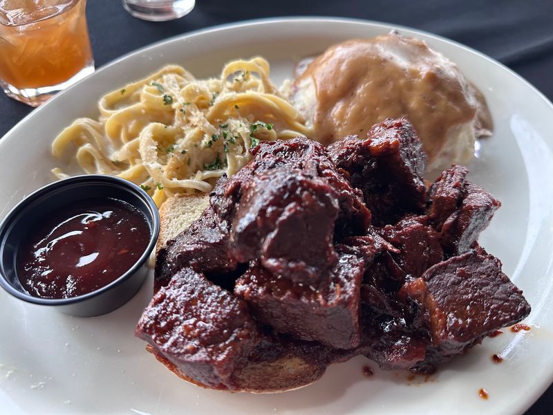 Slow-Smoked Barbecue Worth The Wait