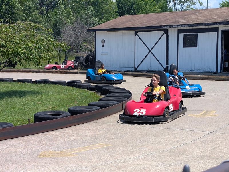 Fun 'n' Stuff, Macedonia, OH