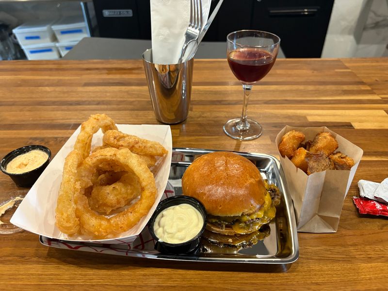 Koji Burger – Dayton
