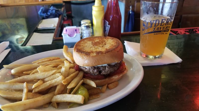 Slyder's Tavern, Dayton