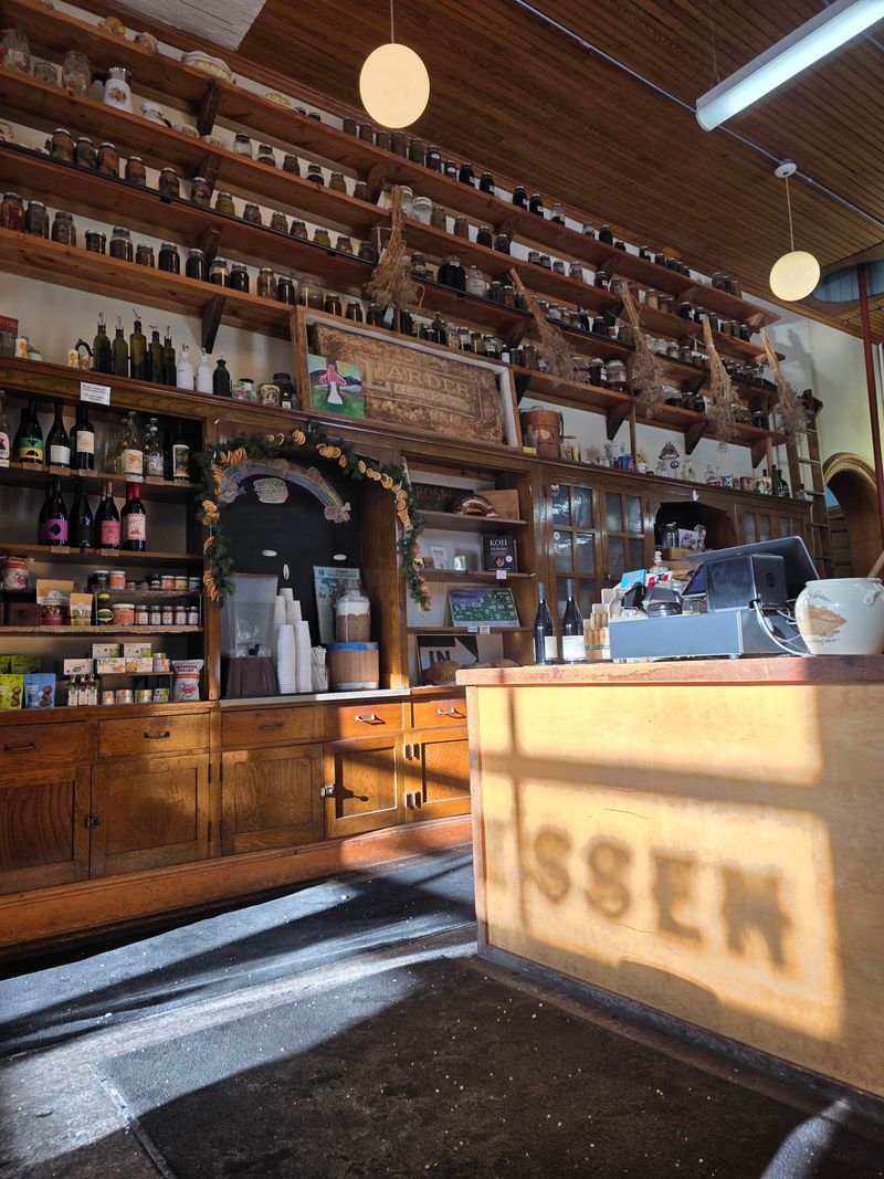 Larder Delicatessen & Bakery, Cleveland