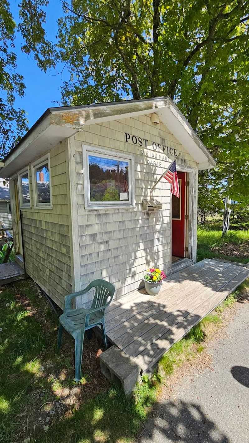 Small Building, Big Island Role