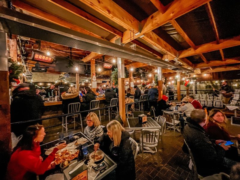 Small Plates, Big Moments Small Plates, Big Moments