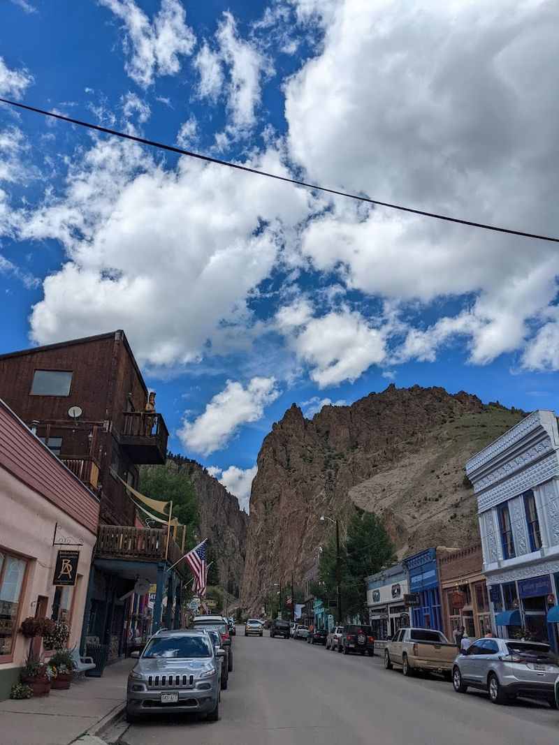 Small-Town Atmosphere That Families And Couples Both Appreciate