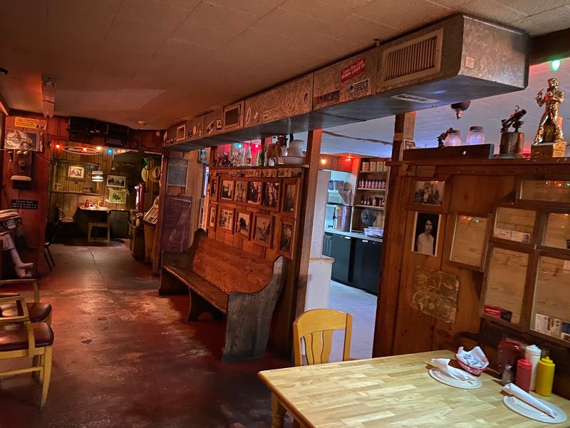 Small-Town Atmosphere Worth The Drive
