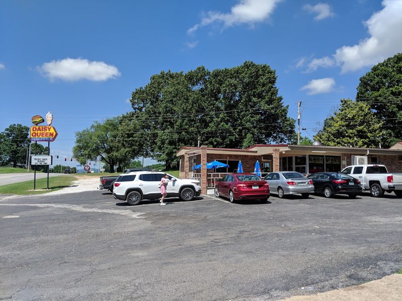 Small-Town Charm, Easy Stop