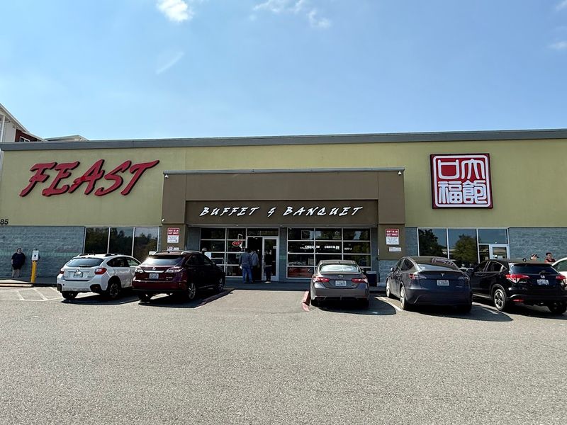 Why Feast Buffet Is The Greater Seattle Area's Best-Kept Open Secret