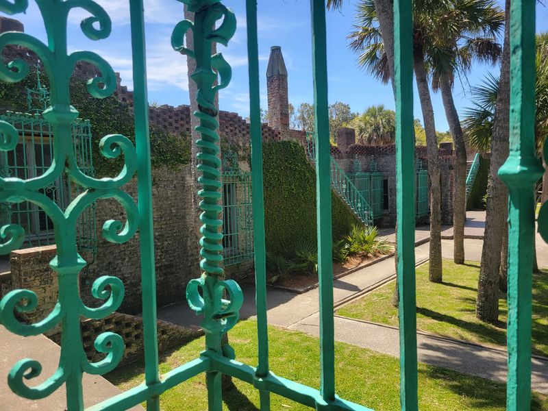 Smart Tips Before You Walk Through The Gate Smart Tips Before You Walk Through The Gate