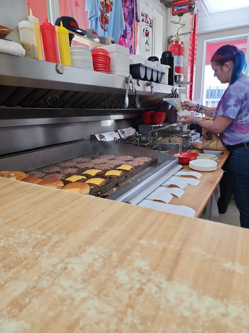 A Tiny Missouri Diner Serving Big-Time Nostalgia