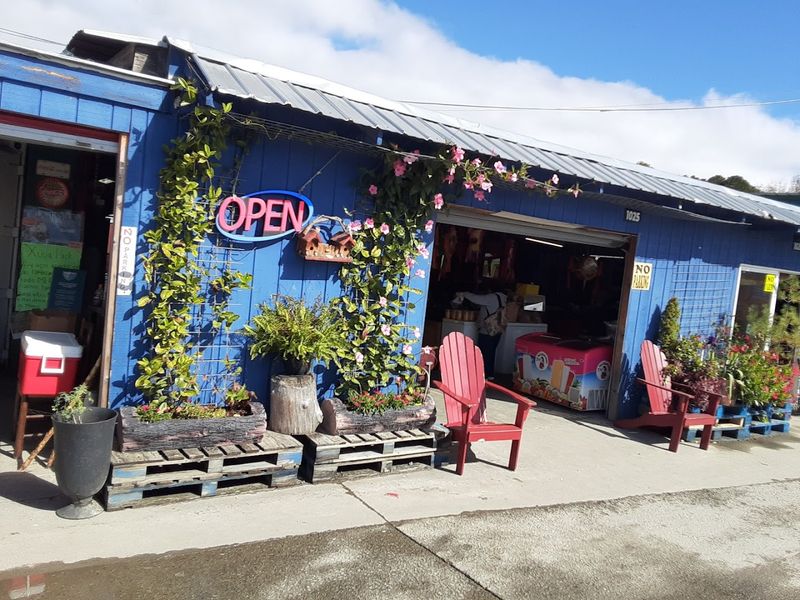 Smiley's Flea Market