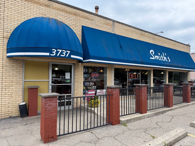 Smith's Deli & Restaurant, Columbus