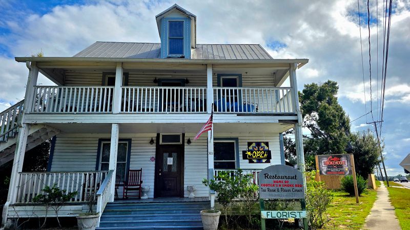 Cooter's Smokehouse – Davenport, Florida