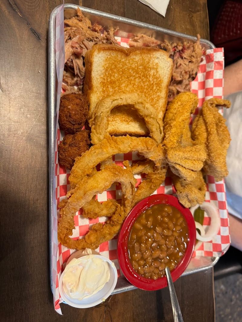 The Barbecue That Defines This Stretch Of Road