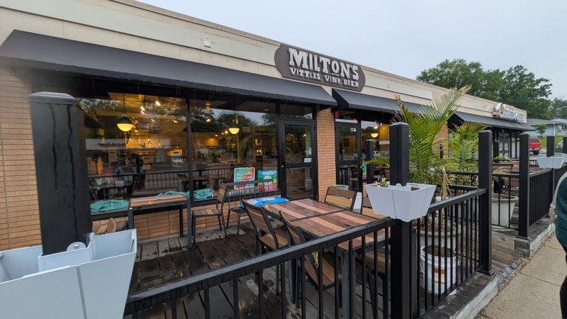 Milton's Vittles, Vino, and Beer – Crystal, Minnesota