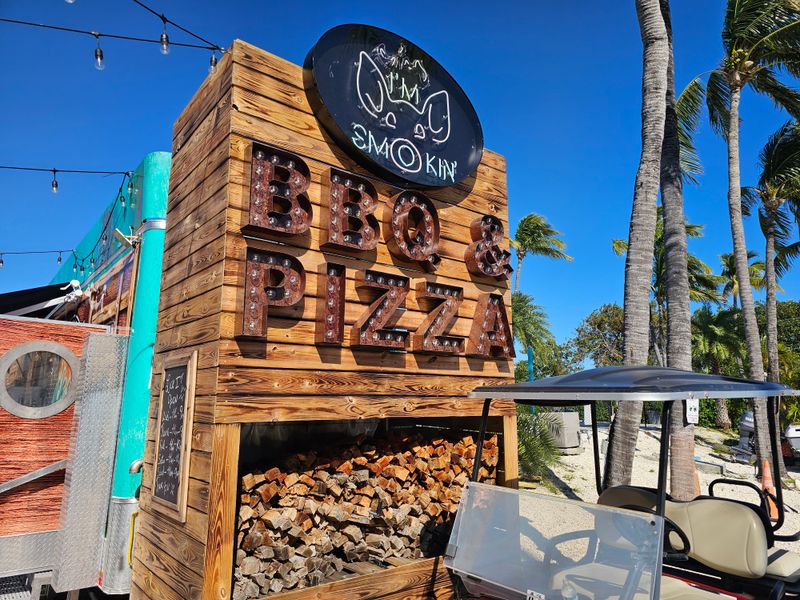 Lick It BBQ & Wood Fired Pizza