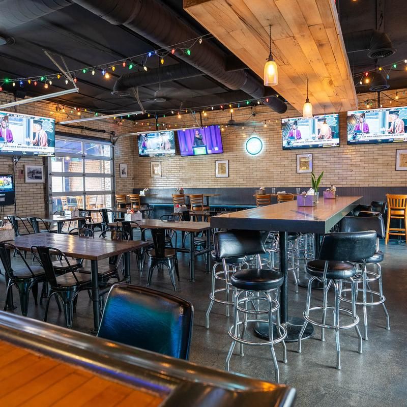 Hank's Texas BBQ — 2941 N High St, Columbus (Clintonville)