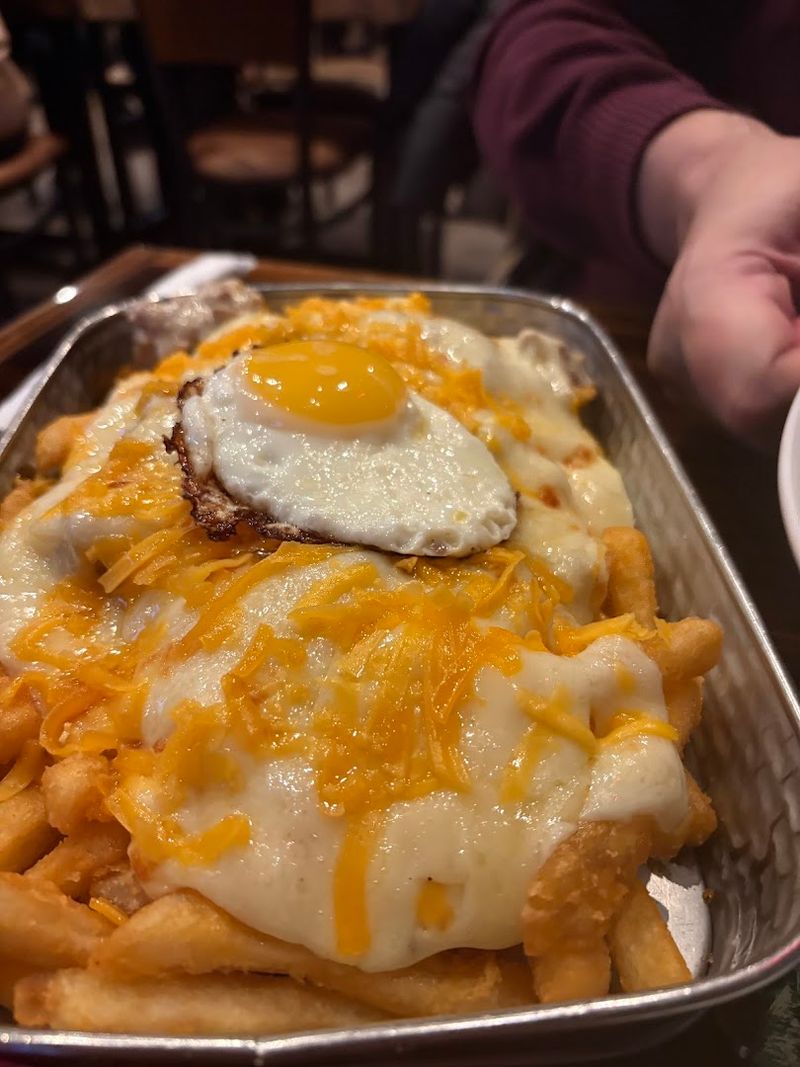 Poutine, When It Hits