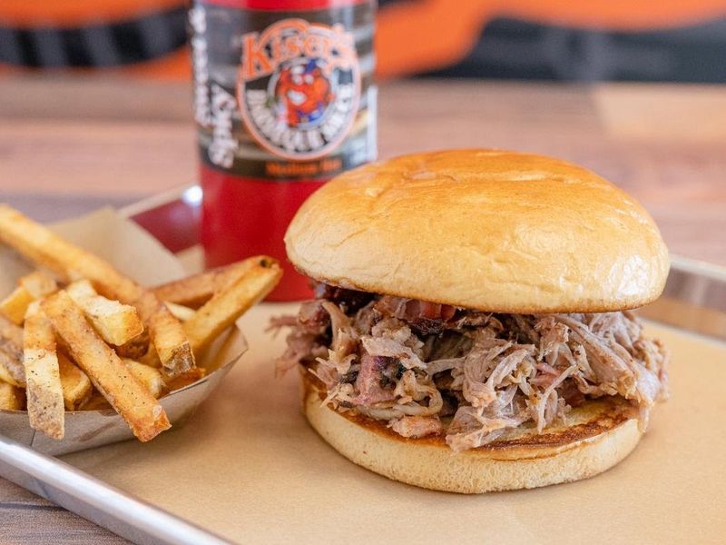 Kiser's BBQBURGERSCHICKEN, Athens