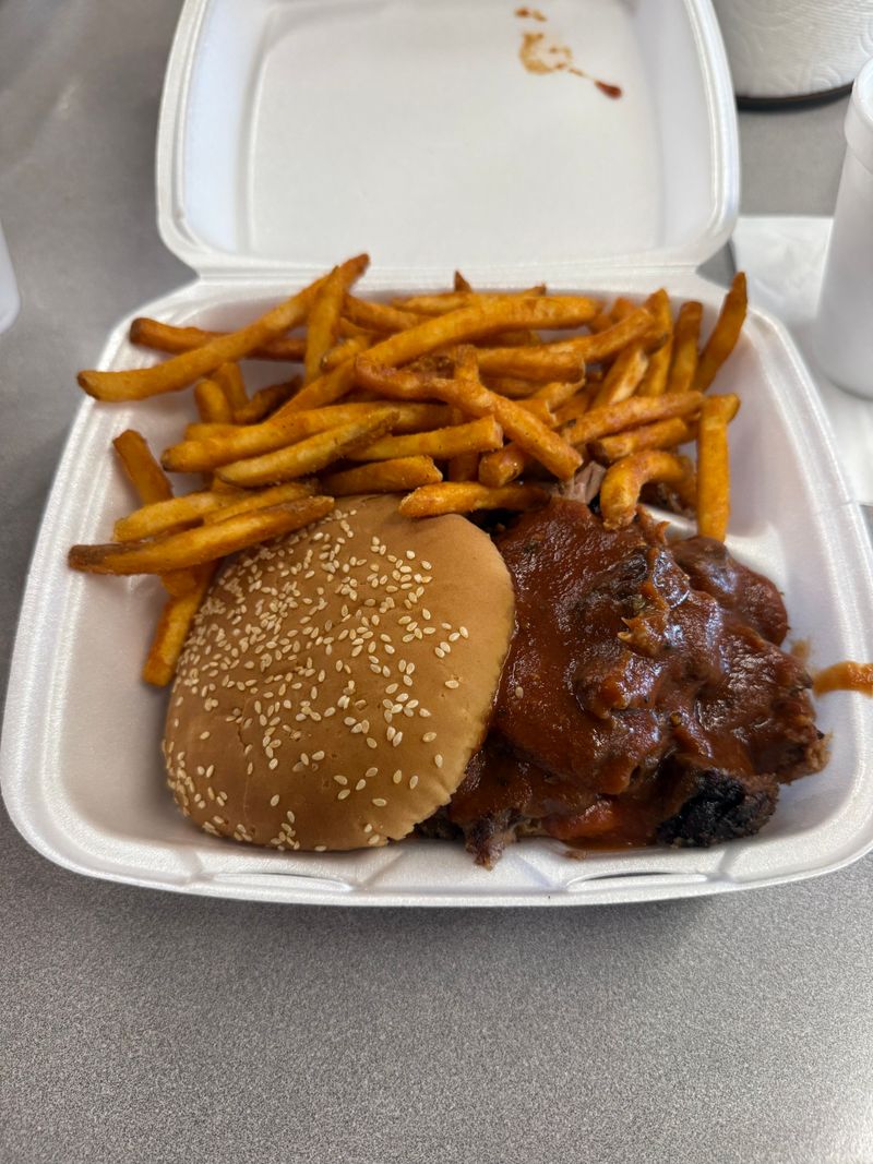 Mr. K's Original BBQ – Tucson