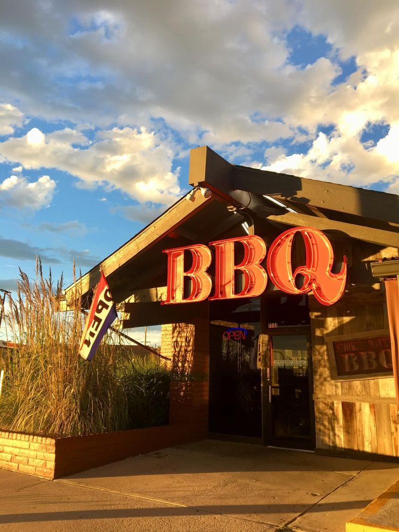 Smokin' Dave's BBQ