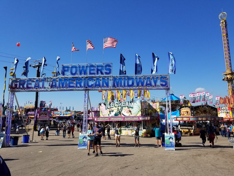Snack Breaks Here Come With Food Trucks And Fair-Style Favorites