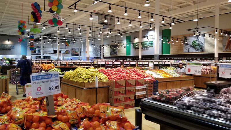 Snack Section That Derails Every Shopping Trip Snack Section That Derails Every Shopping Trip