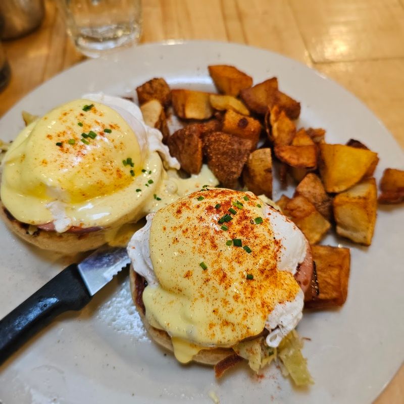 Sneakers Bistro