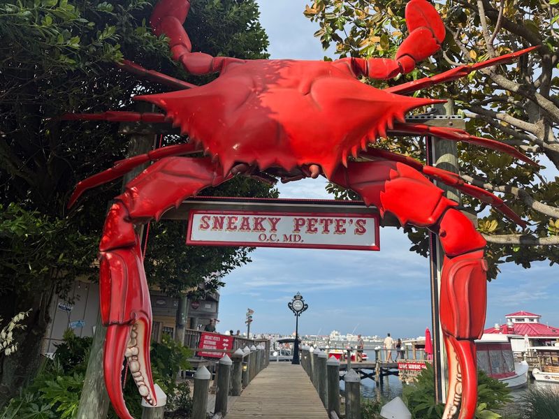 Sneaky Pete's Is The Bay-Side Bonus You Did Not See Coming Sneaky Pete's Is The Bay-Side Bonus You Did Not See Coming