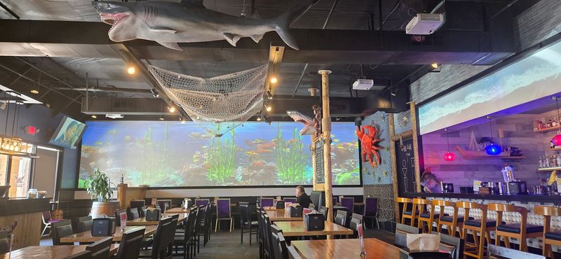 Snow Crab Legs, Scallops, And Mussels Worth Ordering