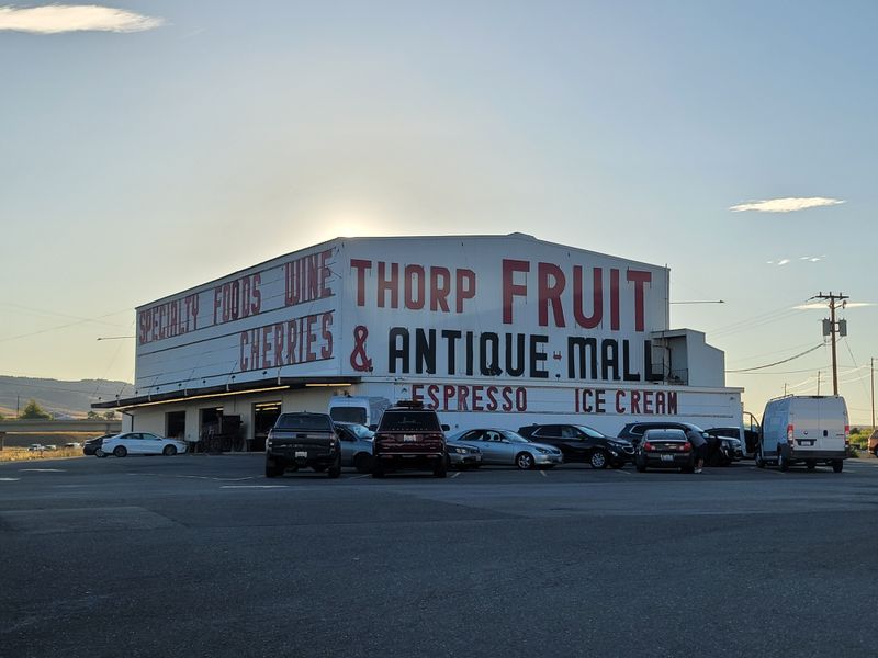 Thorp Fruit & Antique Mall