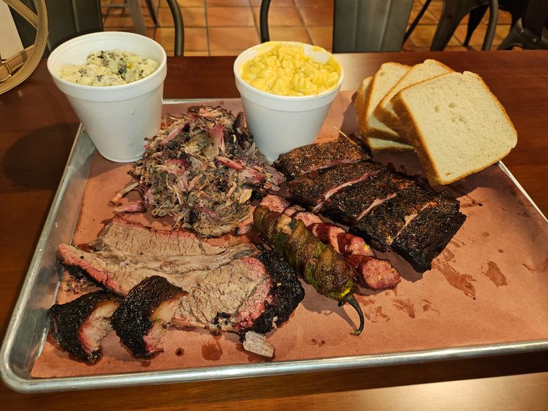 Salinas's Smoke Street – Globe, AZ