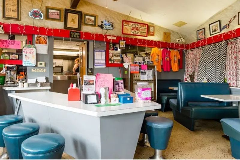 Quirky Vibe Sets The Mood Right