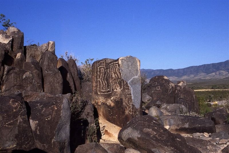 Soak In Jaw-Dropping Desert Views From The Ridge