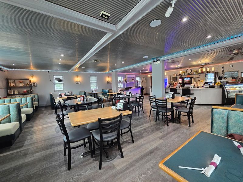 E&E Family Diner, Harrisburg Area