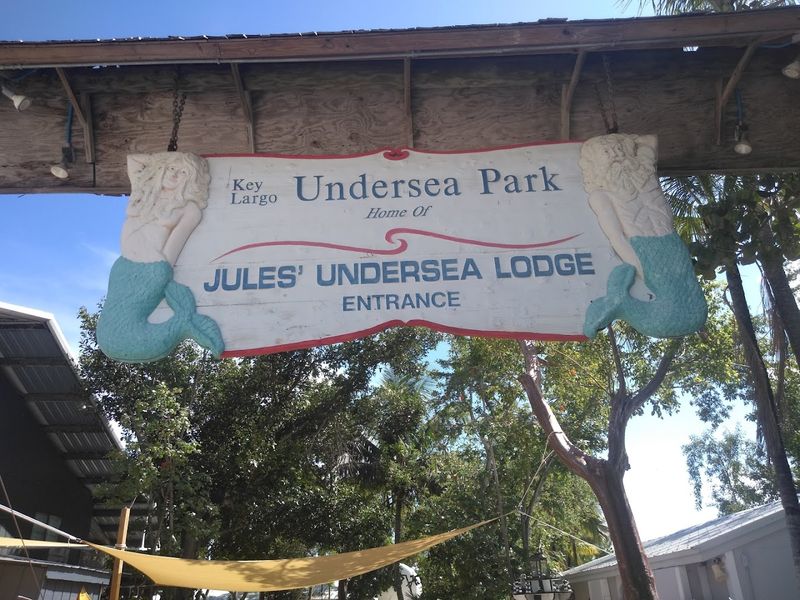 Jules' Undersea Lodge, Key Largo