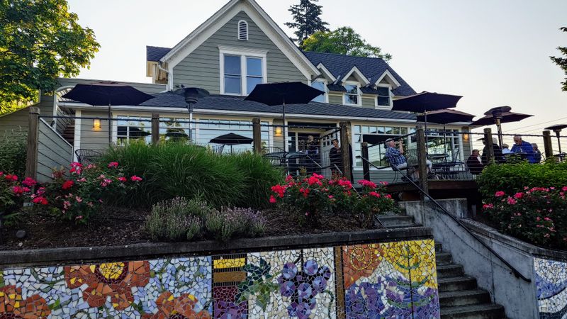 3 Rivers Grill – Hood River